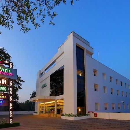 Hotel Park Residency Kuttiyadi Kuttyadi Buitenkant foto