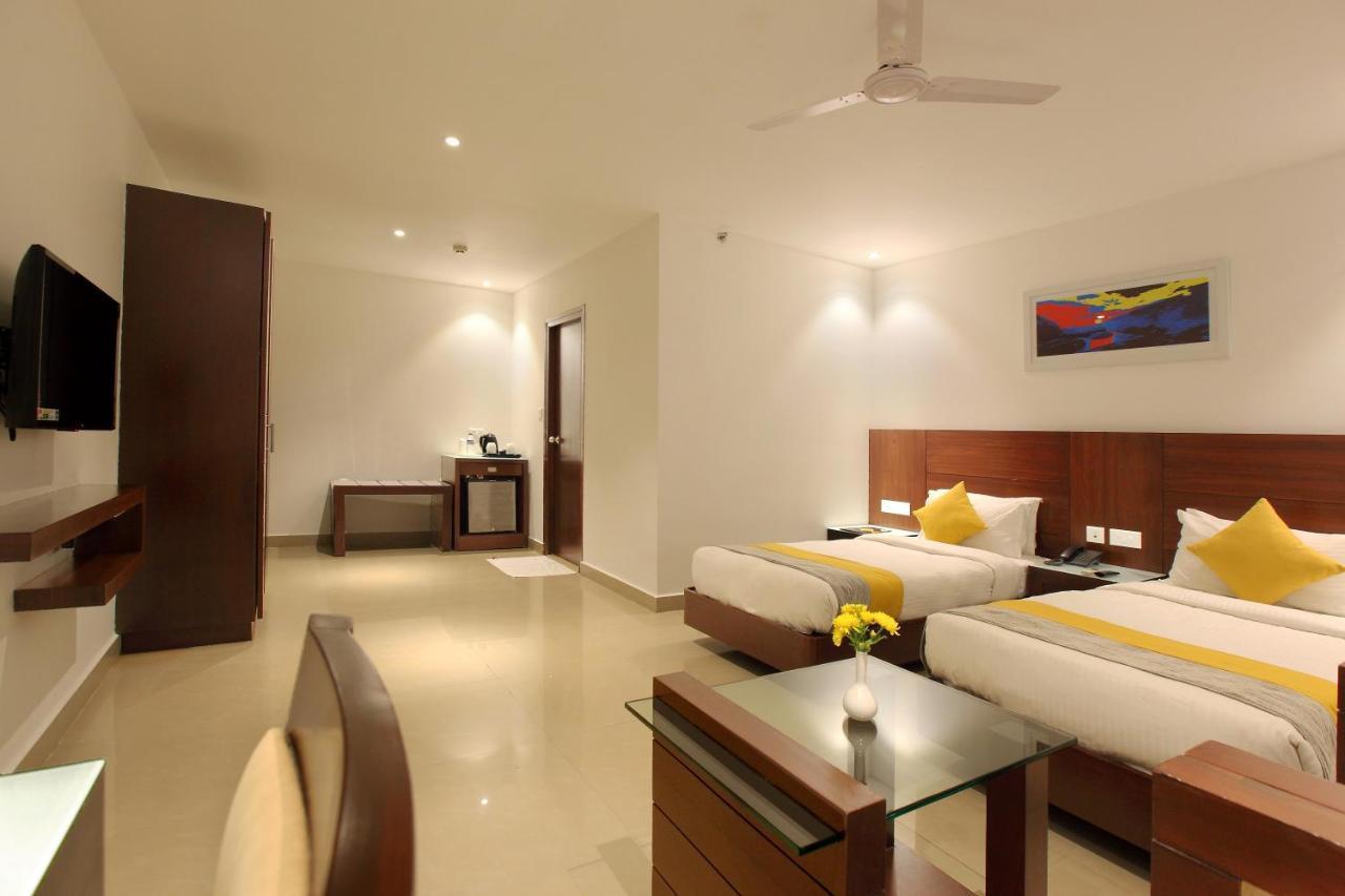Hotel Park Residency Kuttiyadi Kuttyadi Buitenkant foto