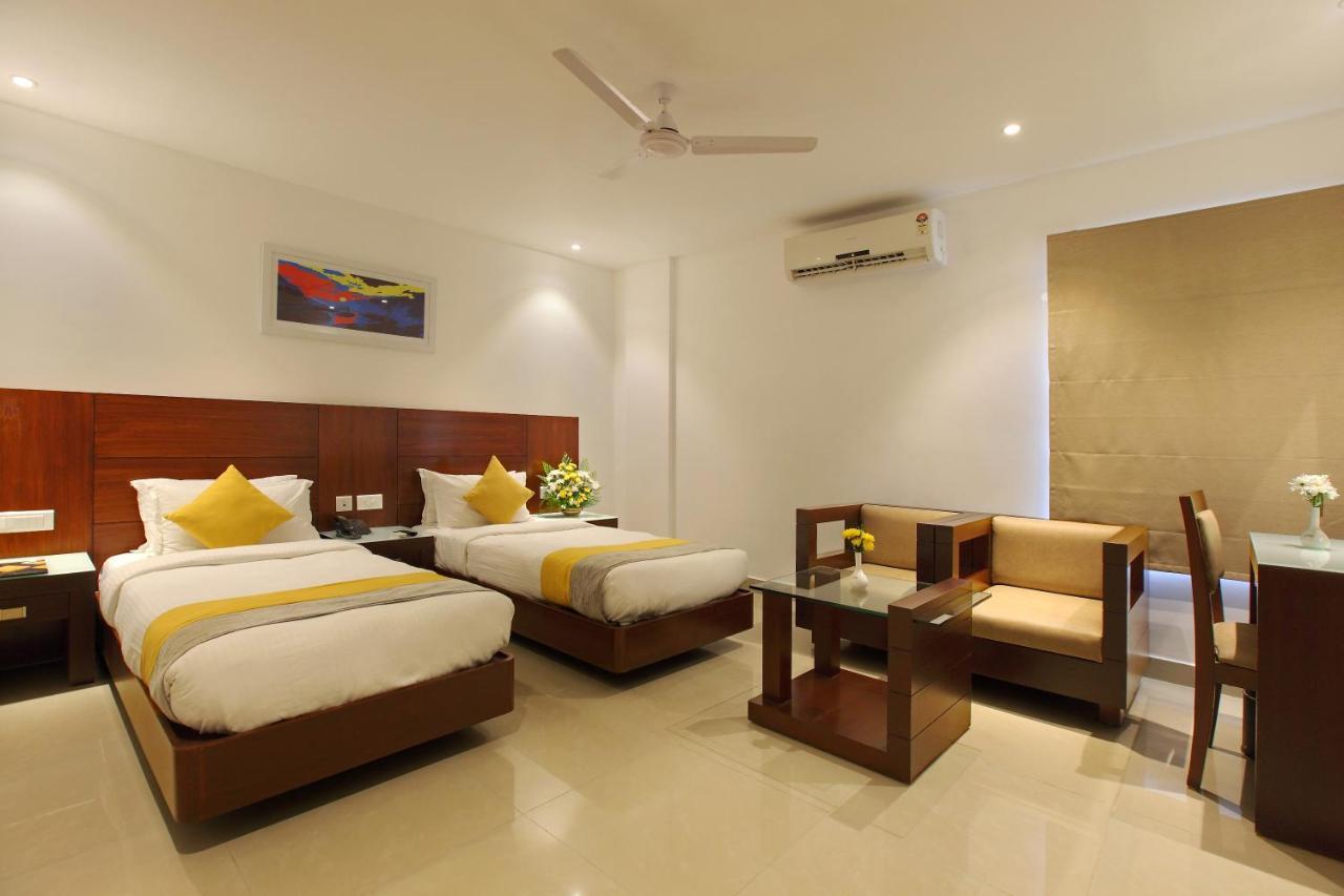 Hotel Park Residency Kuttiyadi Kuttyadi Buitenkant foto